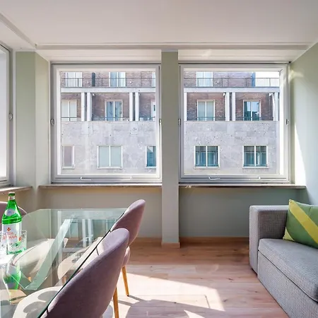 Adore Hotel apartamentowy 3*